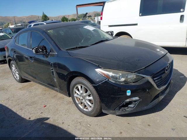 Salvage Mazda Mazda3 Image