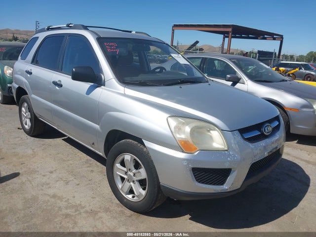 Salvage Kia Sportage Image