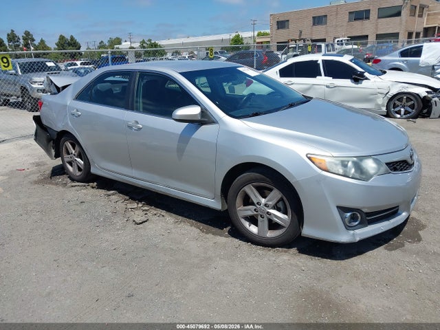 Salvage Toyota Camry Image