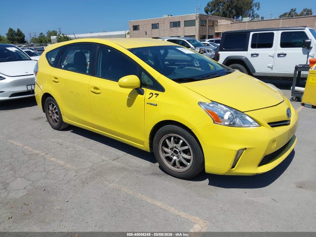 Salvage Toyota Prius v Image