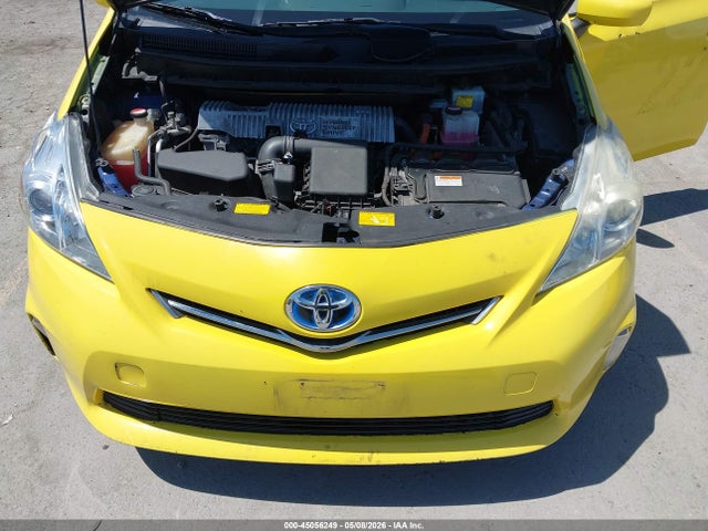 Toyota Prius v Three