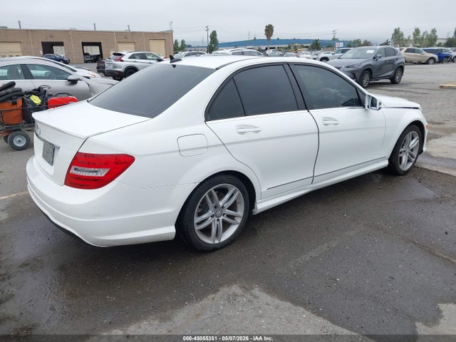 Mercedes-Benz C-Class Sport
