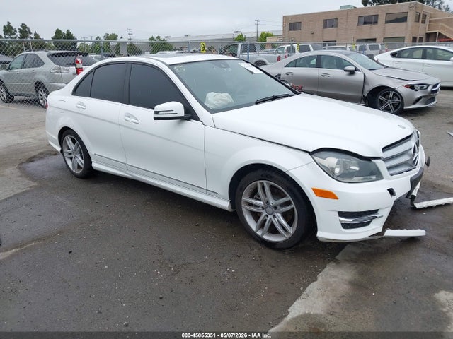 Salvage Mercedes-Benz C-Class Image