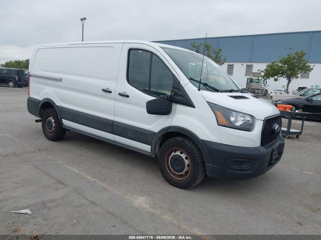 Salvage Ford Transit Image