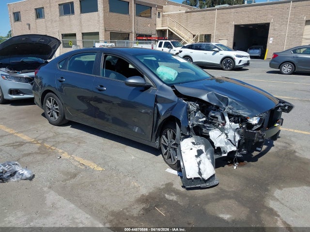 Salvage Kia Forte Image