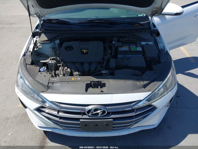 Hyundai ELANTRA Sel