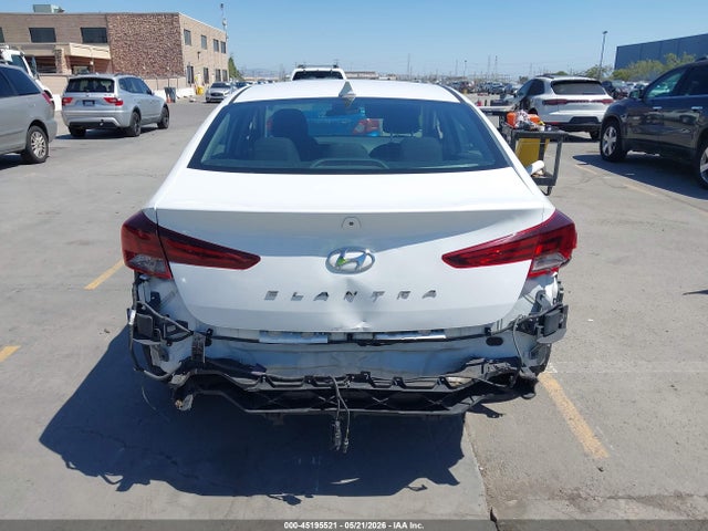 Hyundai ELANTRA Sel