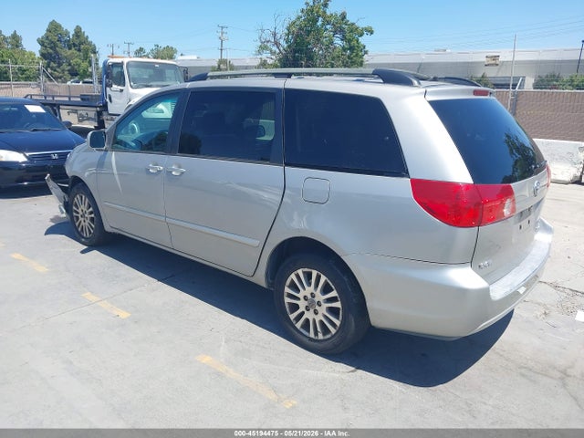 Toyota Sienna Xle