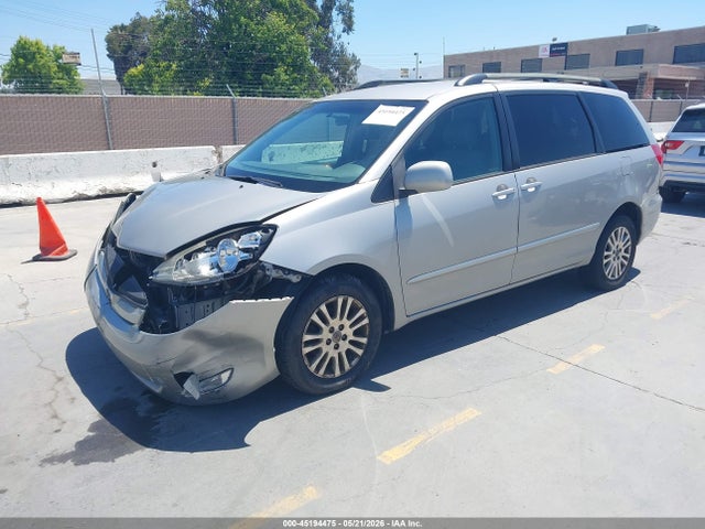Toyota Sienna Xle