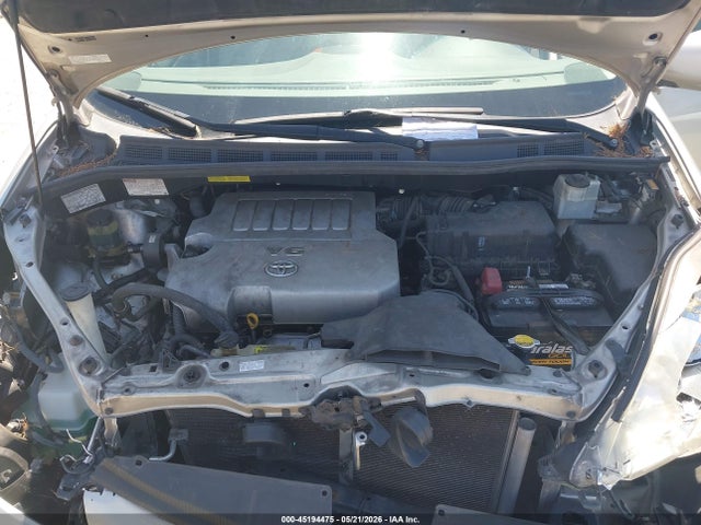 Toyota Sienna Xle