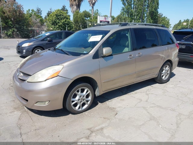 Toyota Sienna Xle