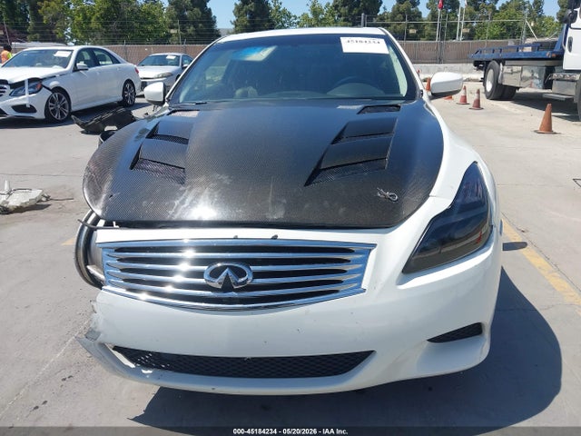 INFINITI Q60 Journey