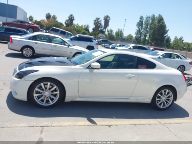 INFINITI Q60 Journey