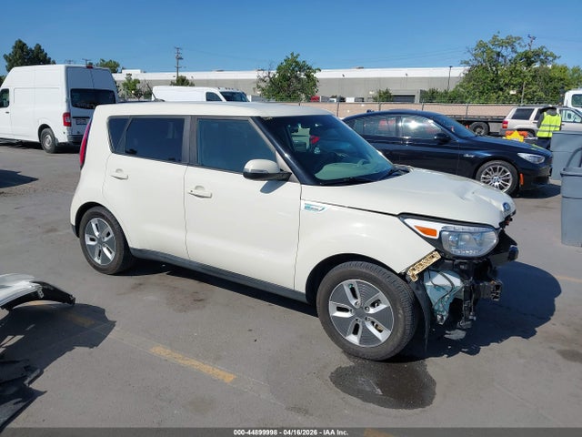Salvage Kia Soul Image