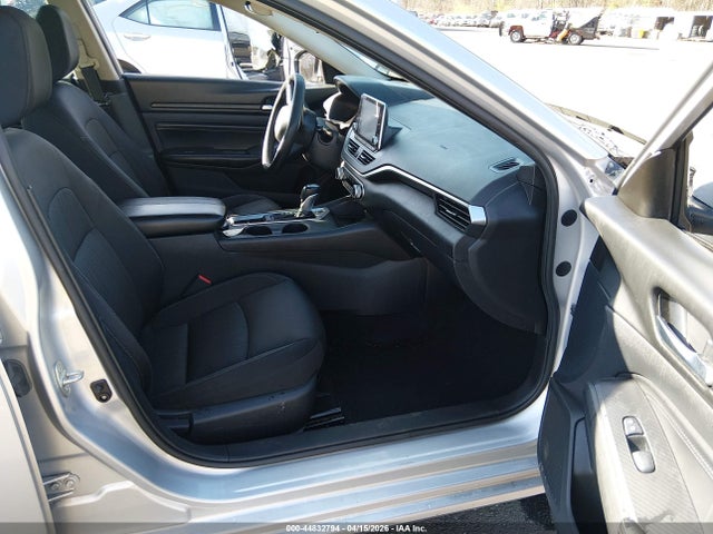 Nissan Altima S Fwd