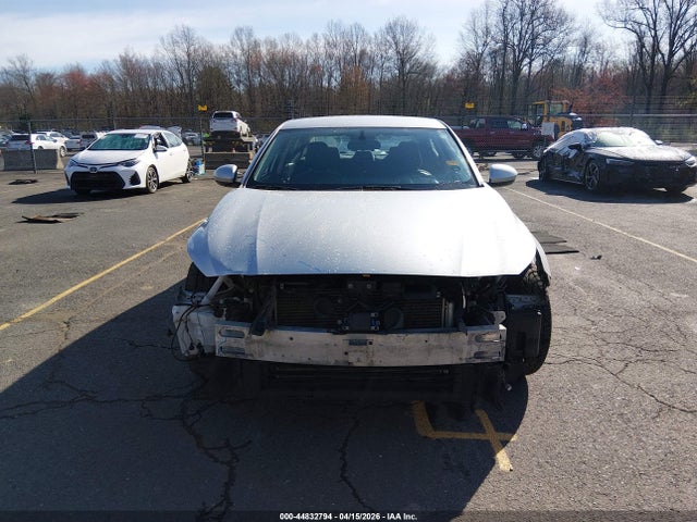 Nissan Altima S Fwd