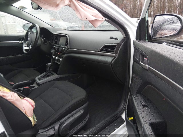 Hyundai ELANTRA Value Edition