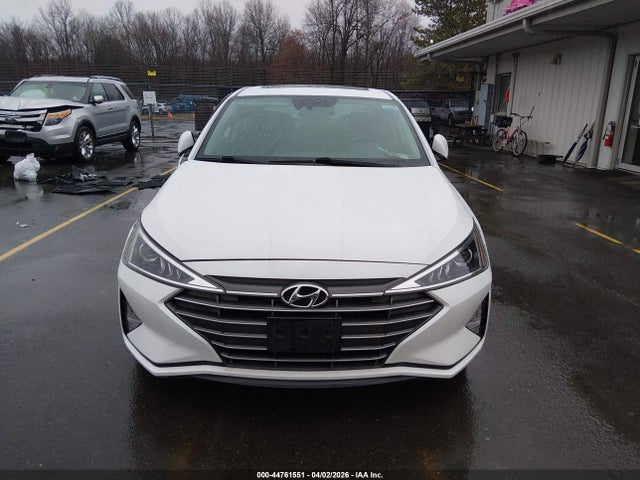 Hyundai ELANTRA Value Edition