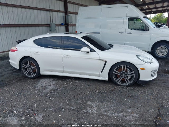 Porsche Panamera 4s