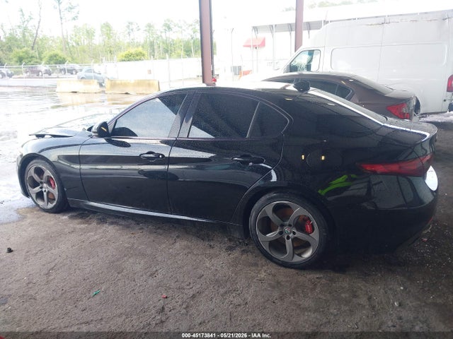 Alfa Romeo Giulia Rwd