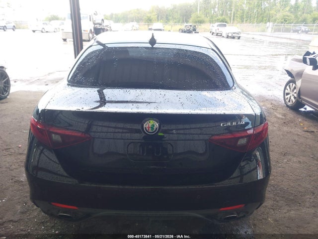 Alfa Romeo Giulia Rwd