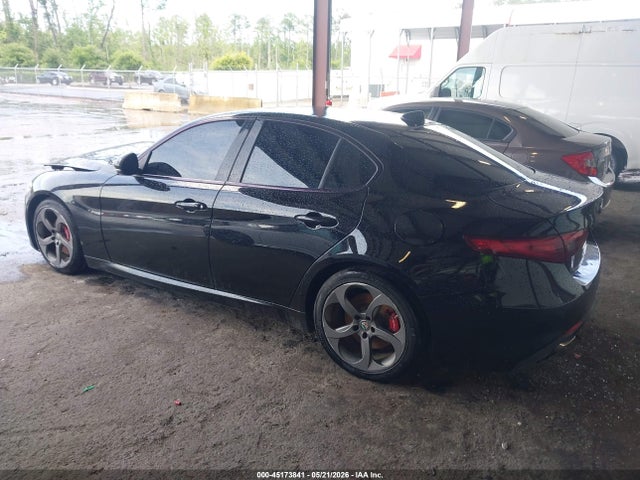 Alfa Romeo Giulia Rwd