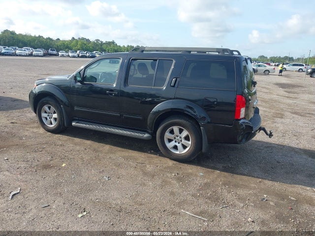 Nissan Pathfinder Sv