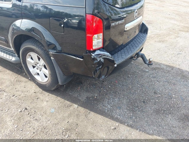 Nissan Pathfinder Sv