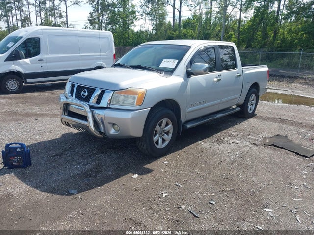Nissan Titan Sv