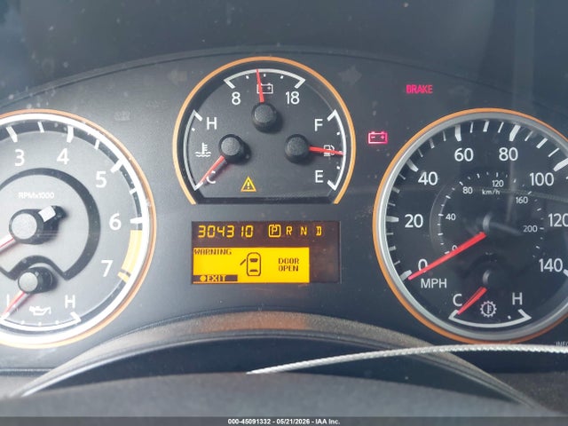 Nissan Titan Sv