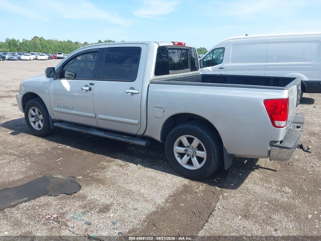 Nissan Titan Sv