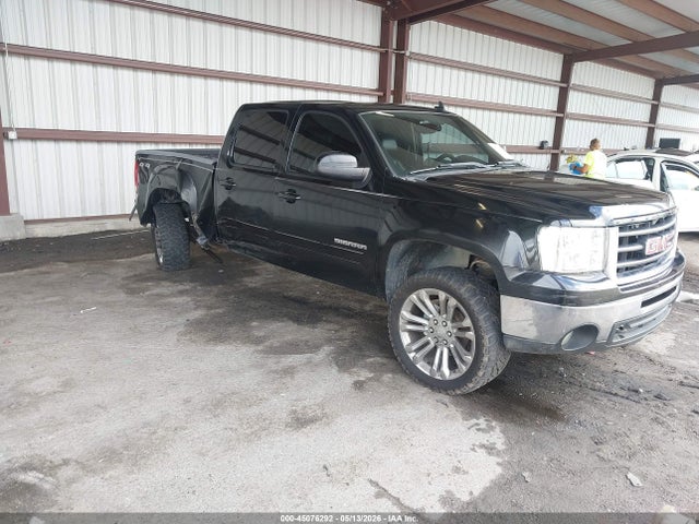 Salvage GMC Sierra 1500 Image