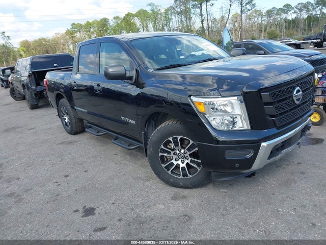 Salvage Nissan Titan Image