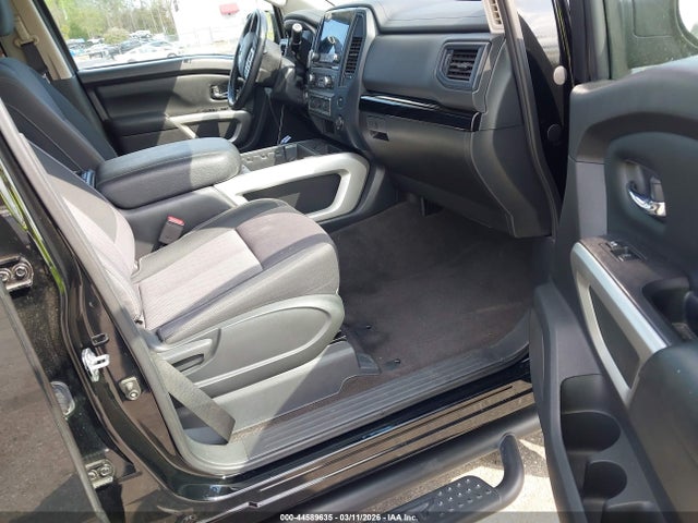 Nissan Titan Sv 4x2