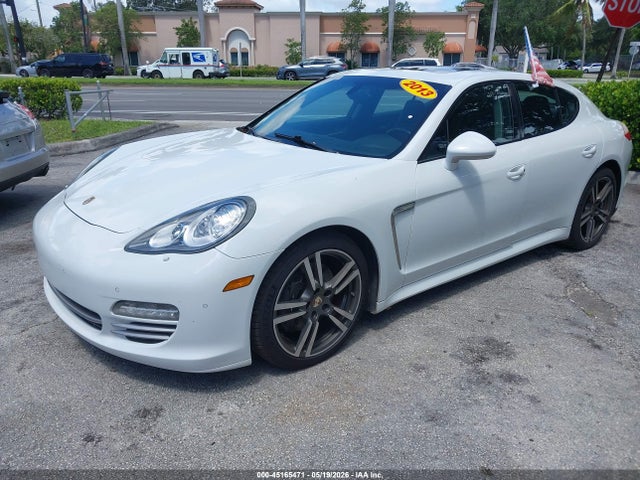 Porsche Panamera 4