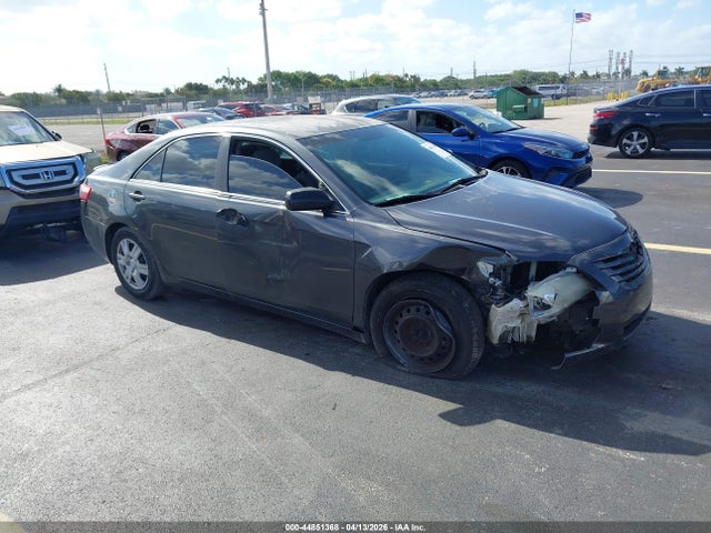Salvage Toyota Camry Image