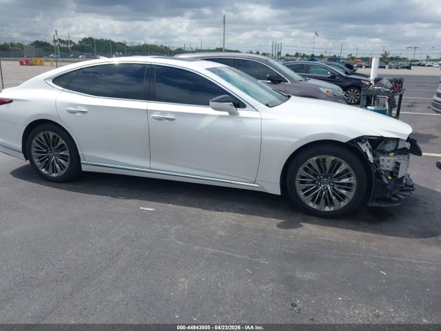 Salvage Lexus LS Image