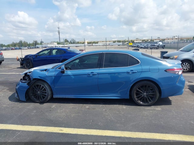 Toyota Camry Xse