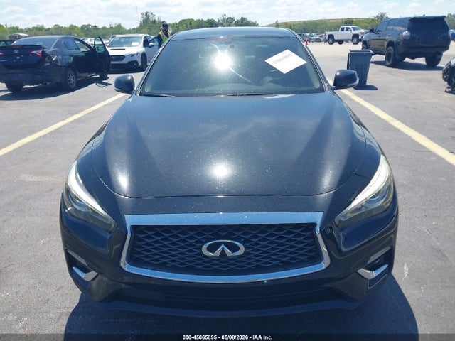 INFINITI Q50 Luxe