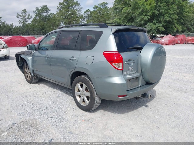 Toyota RAV4 Limited V6