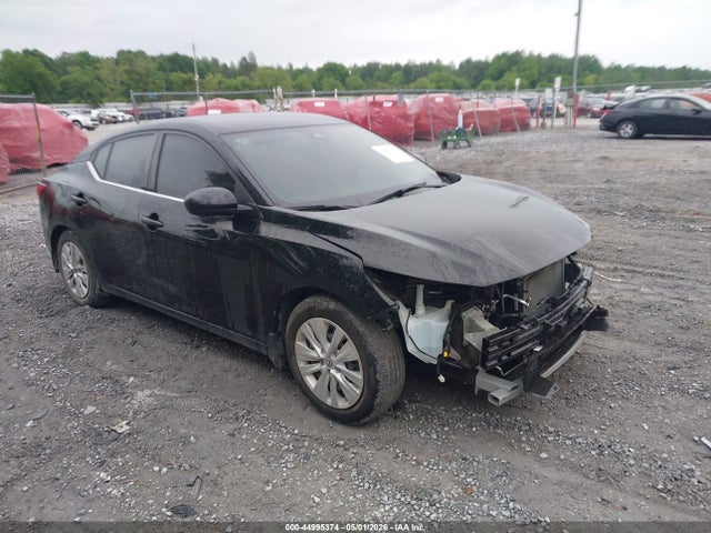 Salvage Nissan Sentra Image