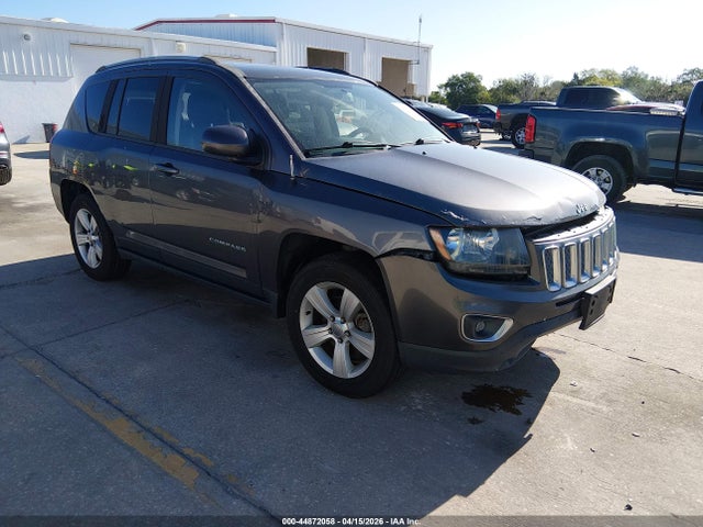 Salvage Jeep Compass Image