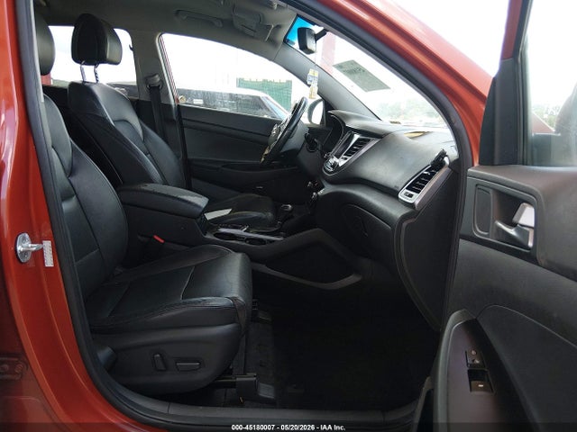 Hyundai TUCSON Se Plus