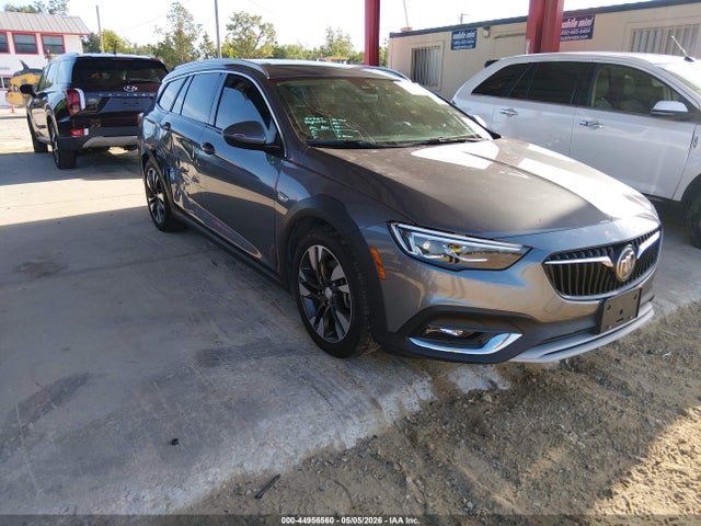 Salvage Buick Regal TourX Image