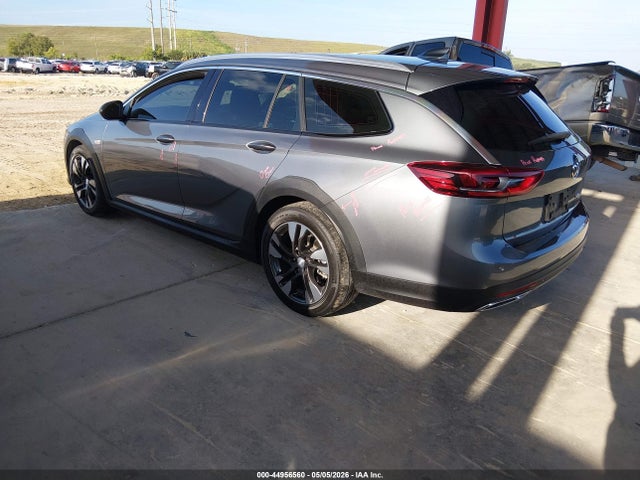 Buick Regal TourX Awd Essence