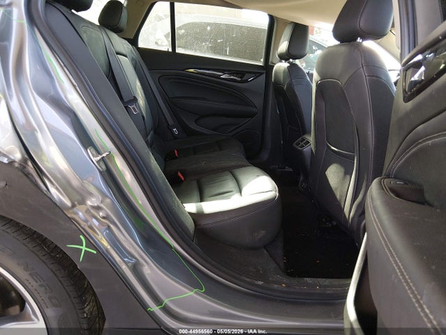 Buick Regal TourX Awd Essence