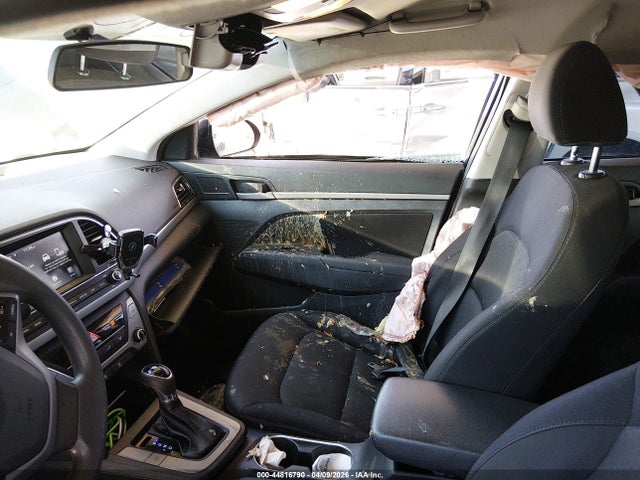 Hyundai ELANTRA Sel