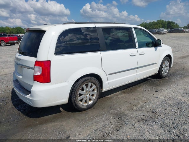 Chrysler Town & Country Touring