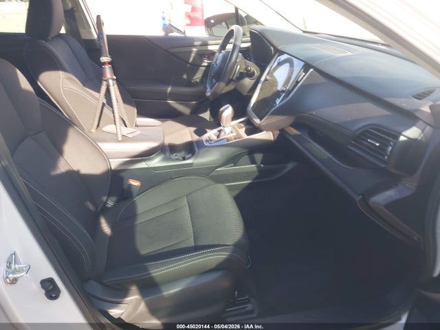 Subaru Legacy Premium