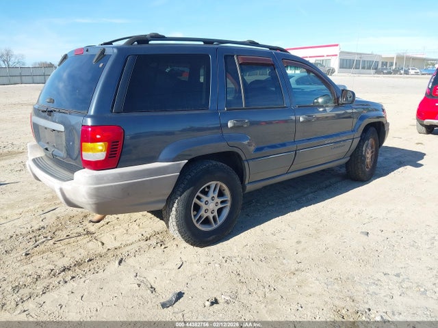 Jeep Grand Cherokee Laredo
